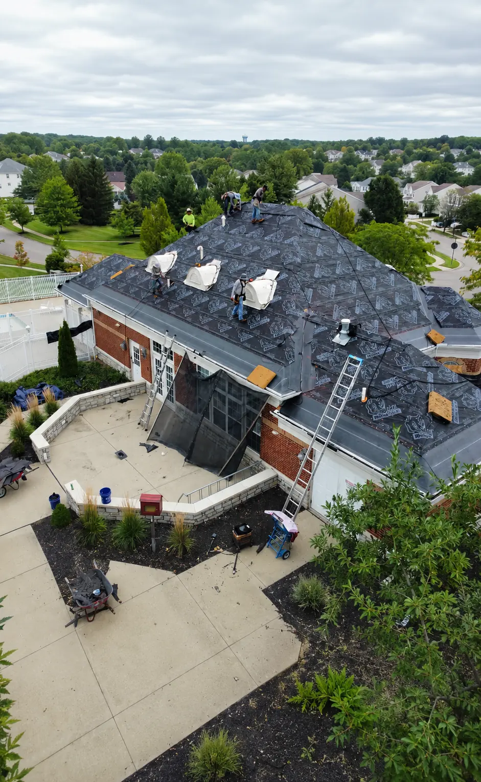 317 Roofing Co. roofing crew on site in Indianapolis